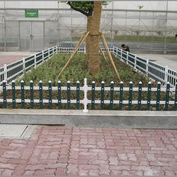 大庆PVC草坪栅栏